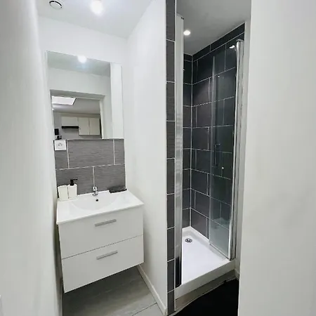 Renovated Hideaway Апартаменты Амьен